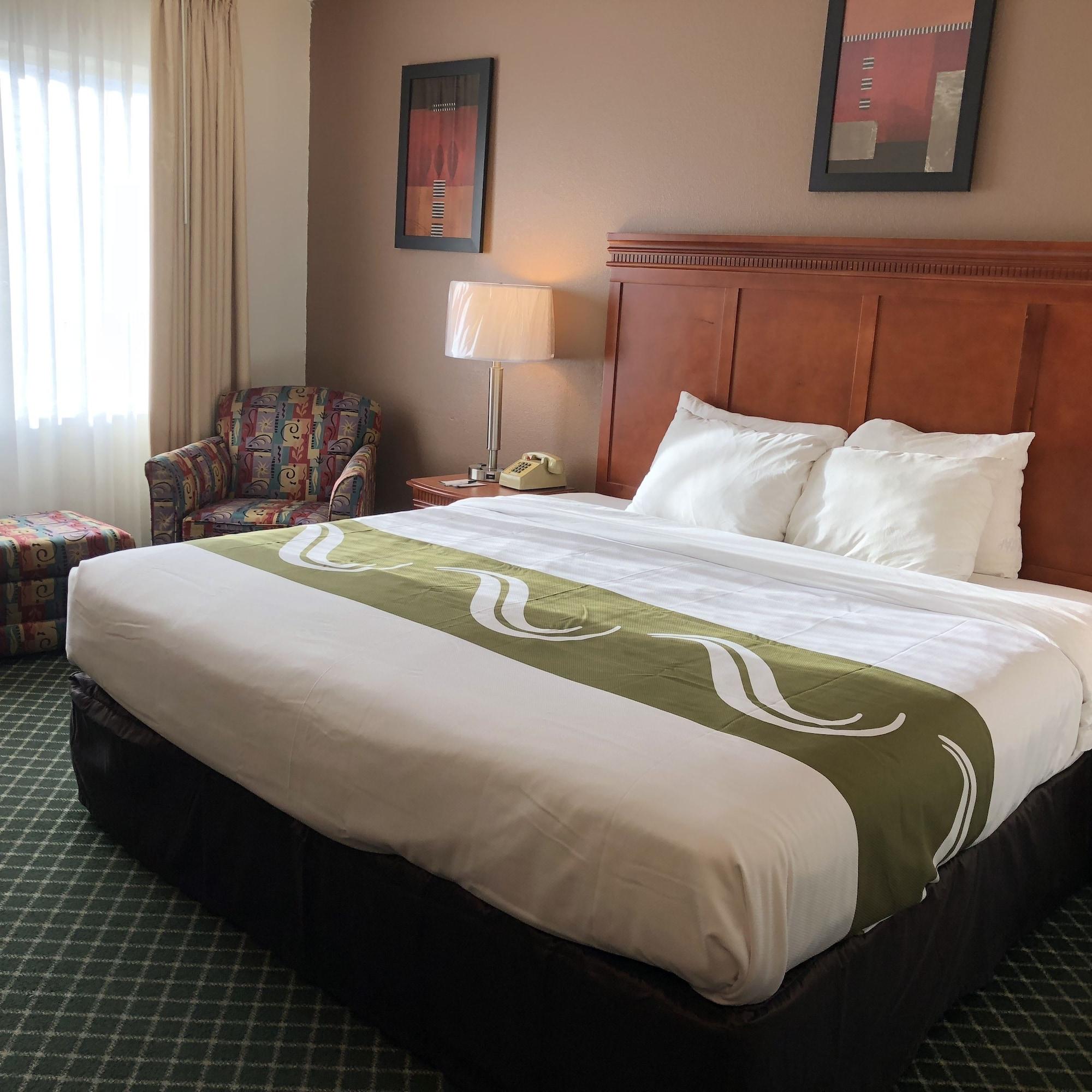 Quality Inn Colchester - Burlington Eksteriør billede