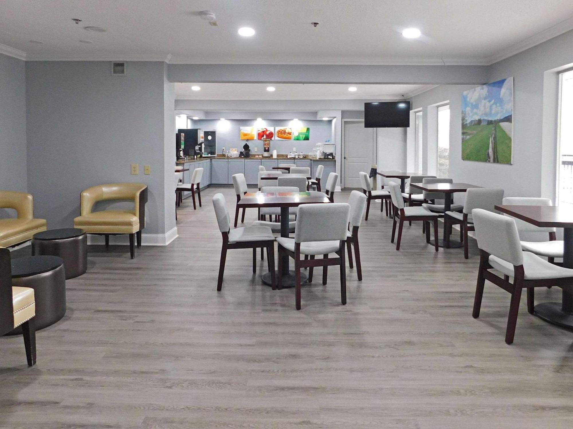 Quality Inn Colchester - Burlington Eksteriør billede