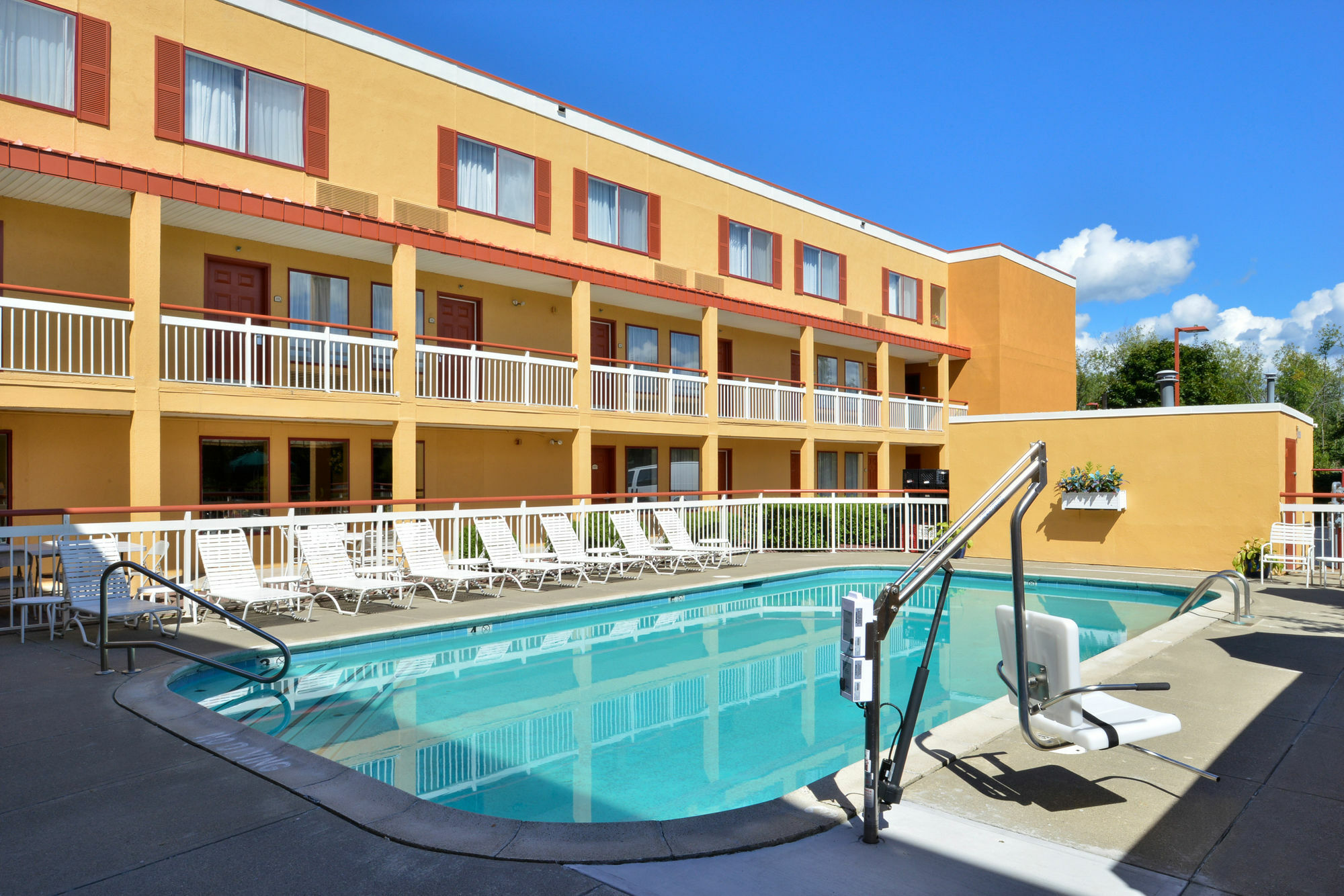 Quality Inn Colchester - Burlington Eksteriør billede